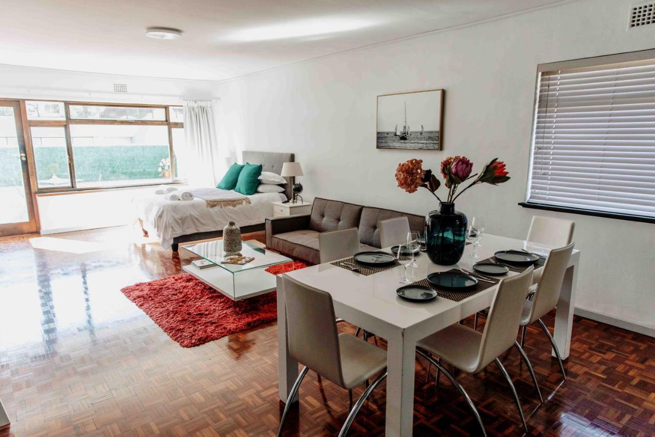Camborne Holiday Apartments 케이프타운 외부 사진